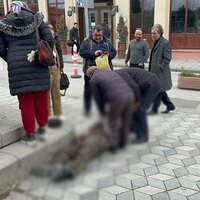Yürürken kalp krizi geçirip hayatını kaybetti - Güncel haberler thumbnail