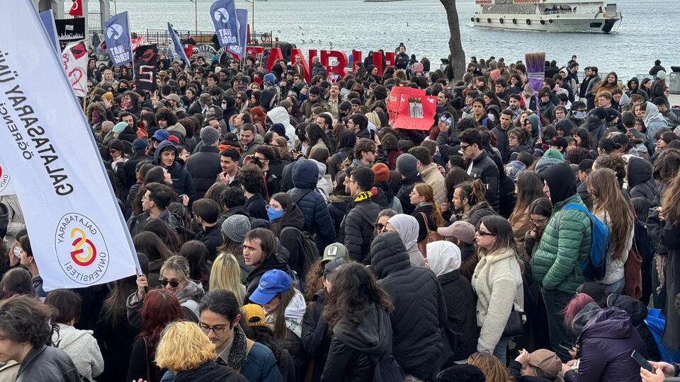 Tutuklu öğrenciler için Kadıköy'de eylem