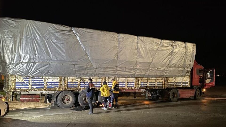 Yürek yakan olay! Tamir ettiği TIR'ı hayatını aldı!