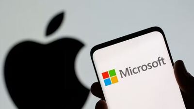 Trump'ın tarifeleri Apple'ı sarstı, Microsoft zirveye yerleşti