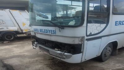 Belediye aracıyla 7 araca çarptı