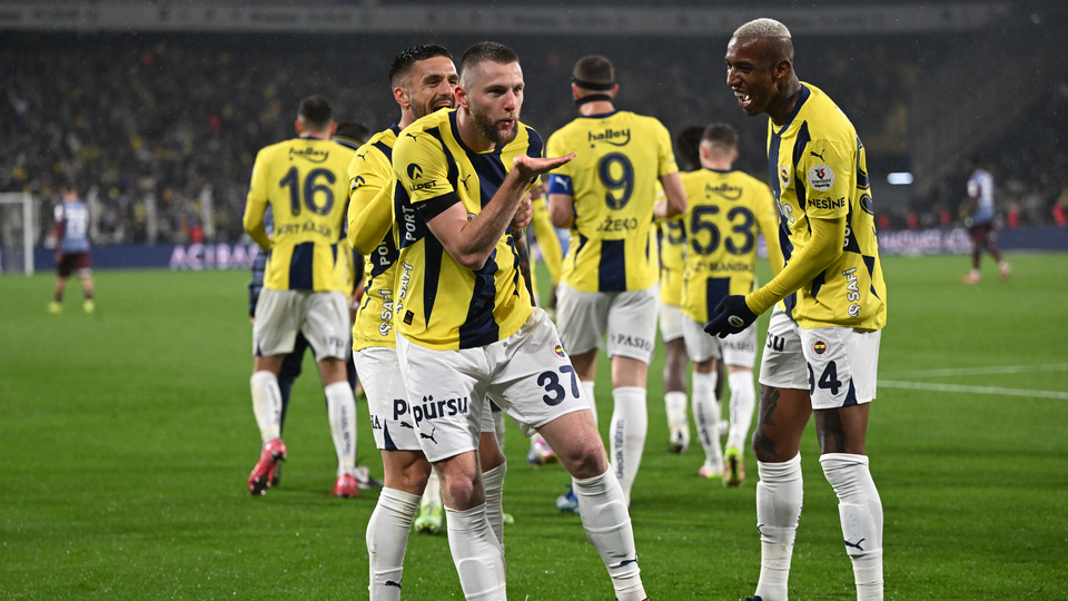 Ligde ikinci devrenin lideri Fenerbahçe!