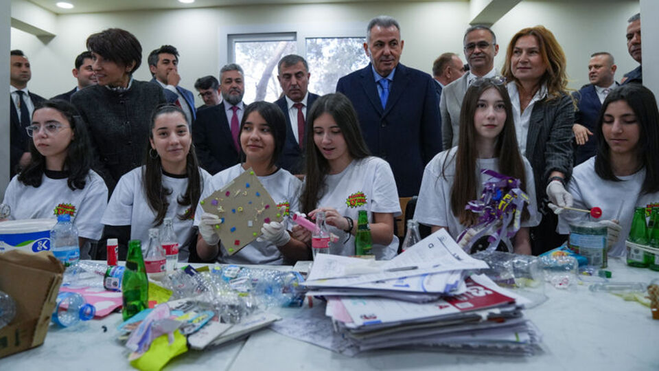 Öğrenciler kantin alışverişini "atıklarla" yapabilecek