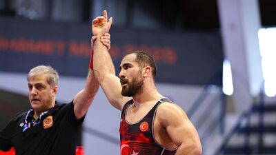 Milli güreşçilerden bronz madalya!