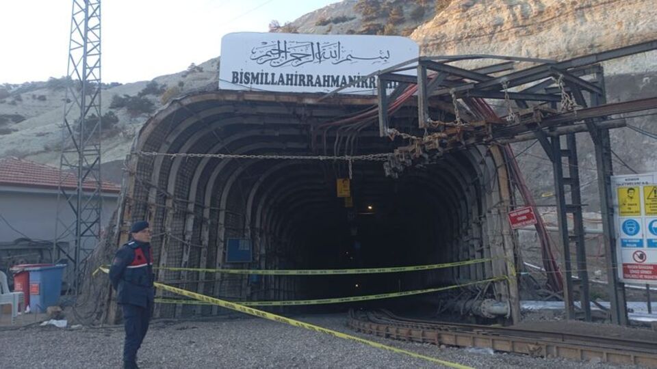 Maden ocağında göçük: 13 işçi yaralı