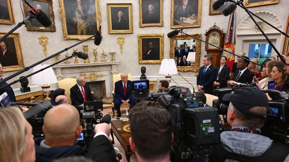 Netanyahu ABD-İran müzakerelerini basın karşısında öğrendi