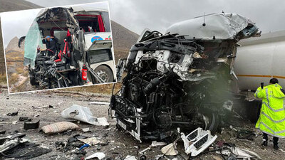 Yolcu otobüsü ile yakıt tankeri kafa kafaya! Can kaybı ve yaralılar var!