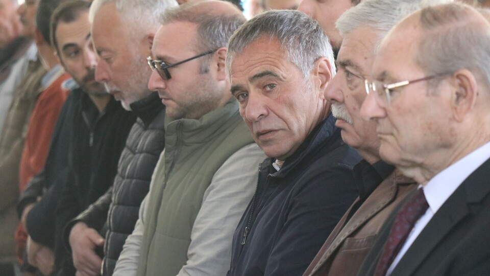 Ersun Yanal'ın annesi son yolculuğuna uğurlandı