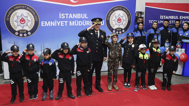 Türk Polis Teşkilatı'nın 180. yılı Taksim'de kutlandı