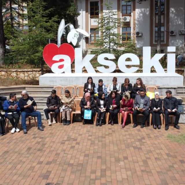 Akseki'de sessiz kitap okuma etkinliği