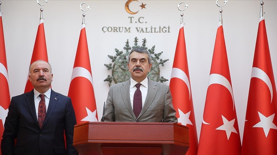 Bakan Tekin: Şu an Türkiye genelinde derslik başına düşen öğrenci sayısı 20'li rakamlarda