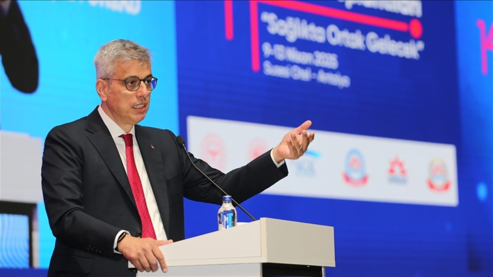 Bakan Memişoğlu: Kontrolümüz haricinde hiçbir sağlık hizmetinin verilmesini istemiyoruz