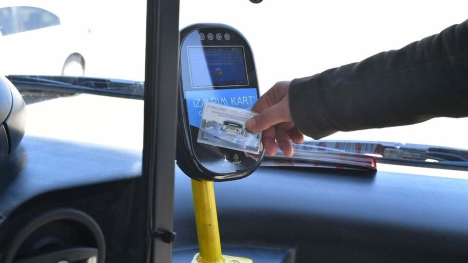 İzmir'de toplu ulaşıma zam