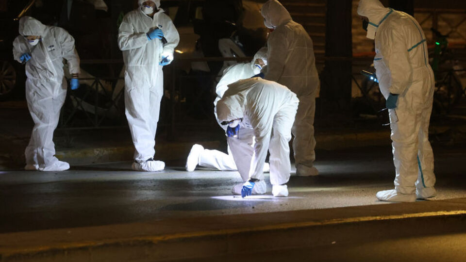 Yunanistan'da şüpheli çantada patlama