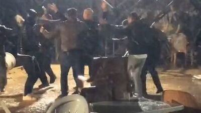 Sağanak altında dans ettiler