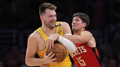 Doncic 39 sayı attı, Lakers farklı kazandı!