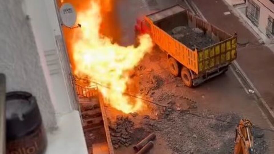 Esenyurt'ta doğalgaz patlaması!