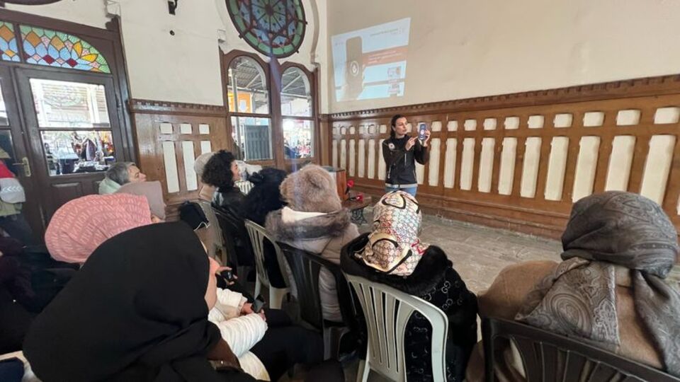 Annelere narkotik eğitimi