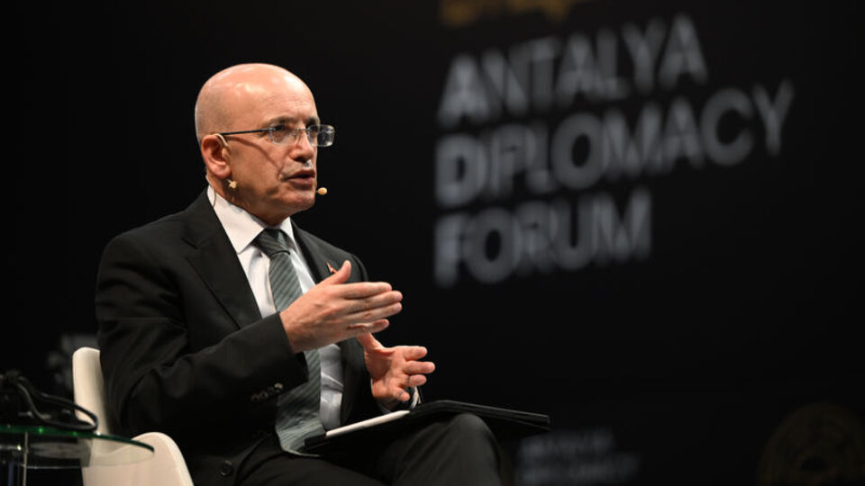 Bakan Şimşek: Enflasyon düşüyor