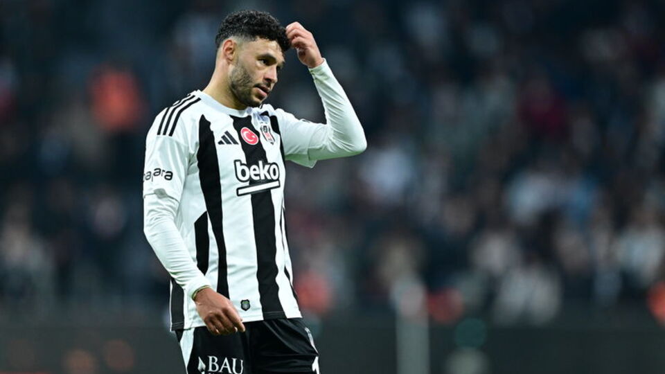 Chamberlain sağ bek, Svensson stoper