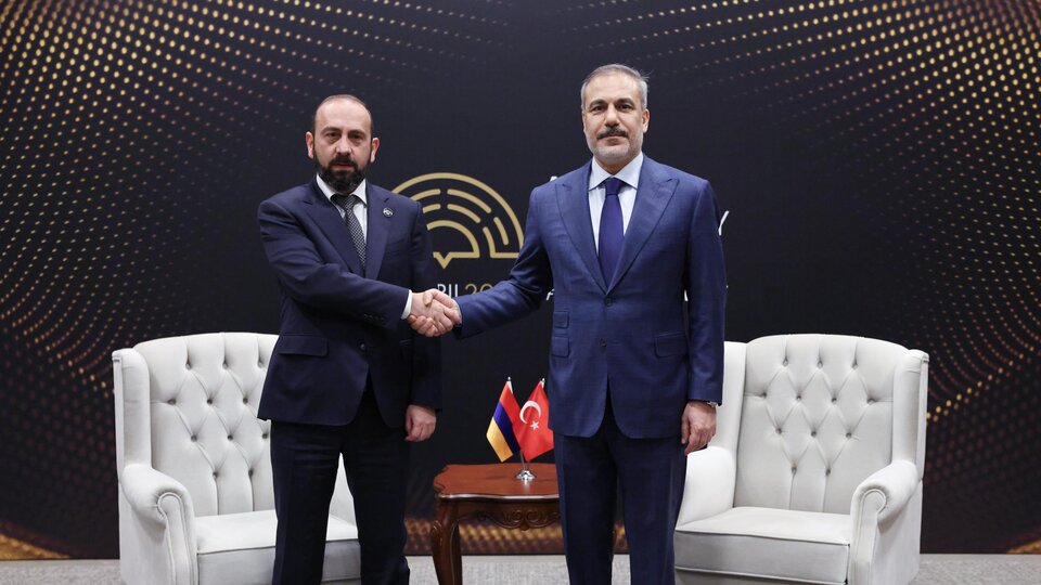 Bakan Fidan Ermenistan Dışişleri Bakanı ile görüştü