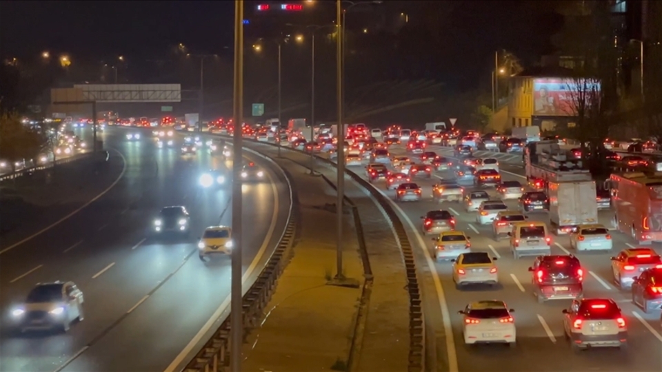 TEM Otoyolu'nda zincirleme kaza