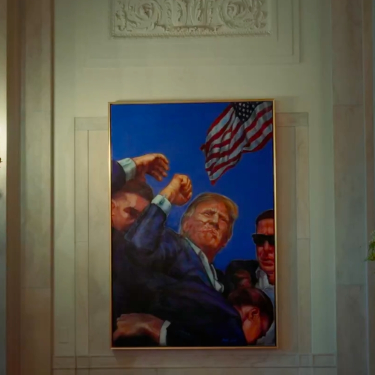 Beyaz Saray'da Trump'a suikast girişimini tasvir eden tablo