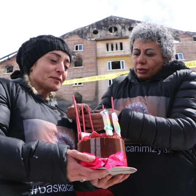 Acı ve gözyaşı! Aileler, kâbus otelinin önünde bir araya geldi