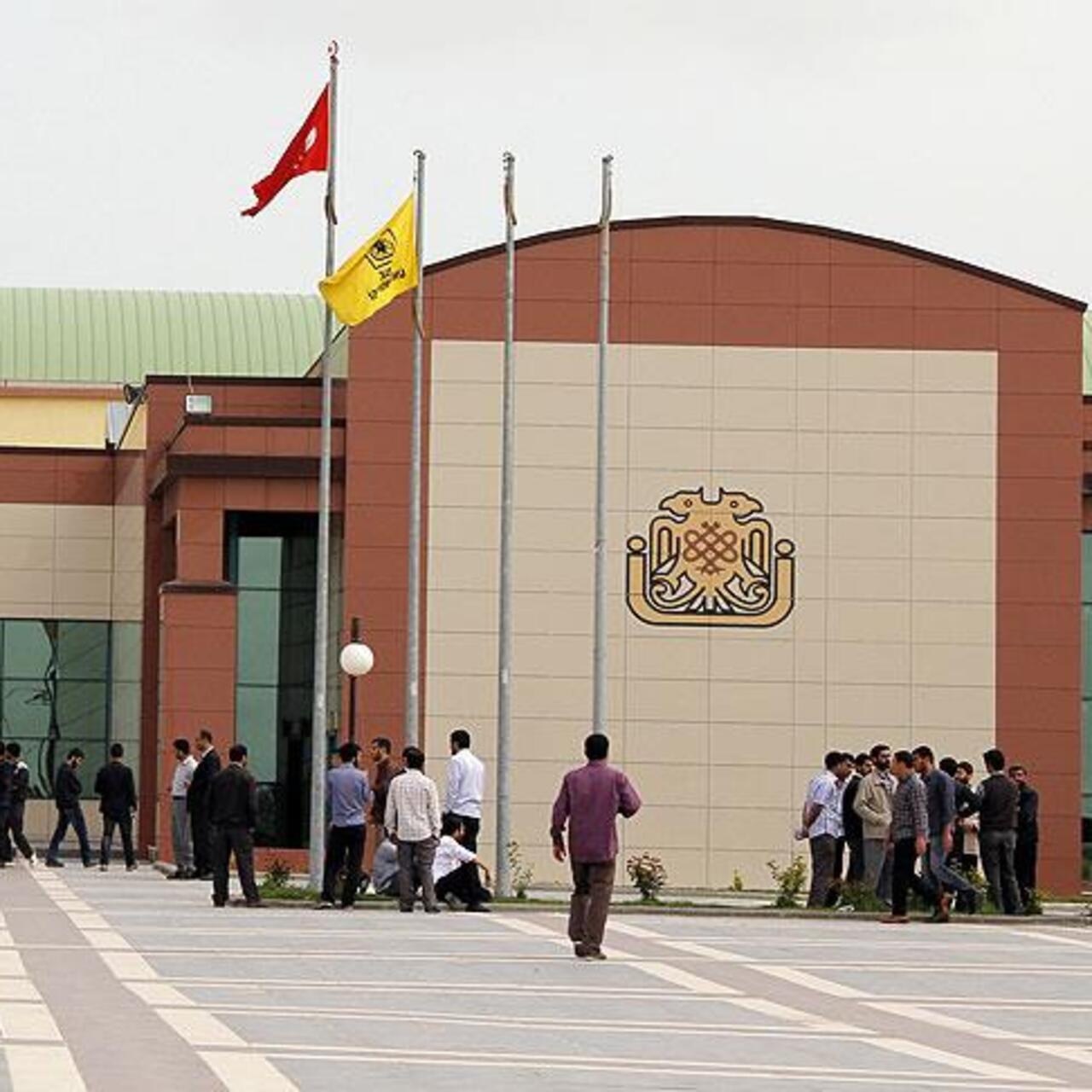 Dicle Üniversitesi Rektörlüğü harekete geçti