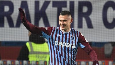 "İlk yarıda 3. golü de atmalıydım"