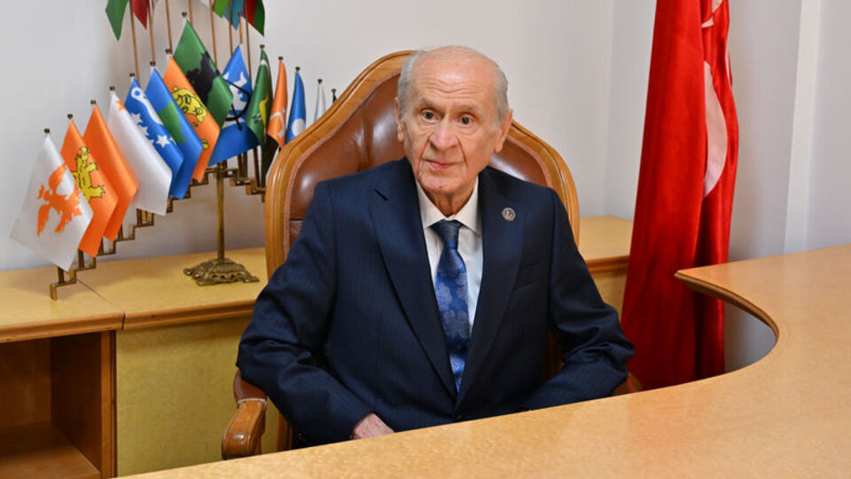 Bahçeli'den İmamoğlu çağrısı