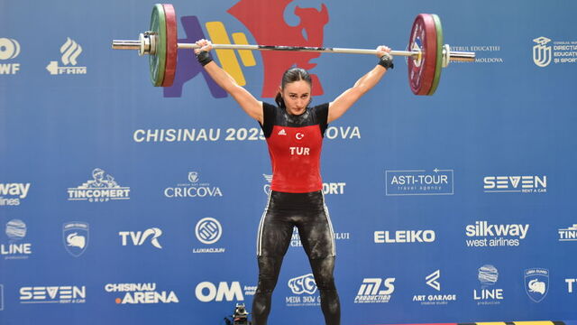 Cansel Özkan'dan bronz madalya!