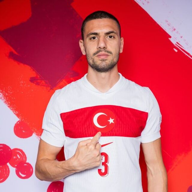 FIFA'dan Merih Demiral'e büyük onur!