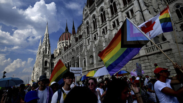 Macaristan'da LGBT faaliyetleri yasaklandı