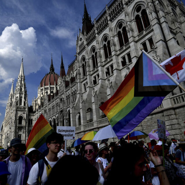 Macaristan'da LGBT faaliyetleri yasaklandı