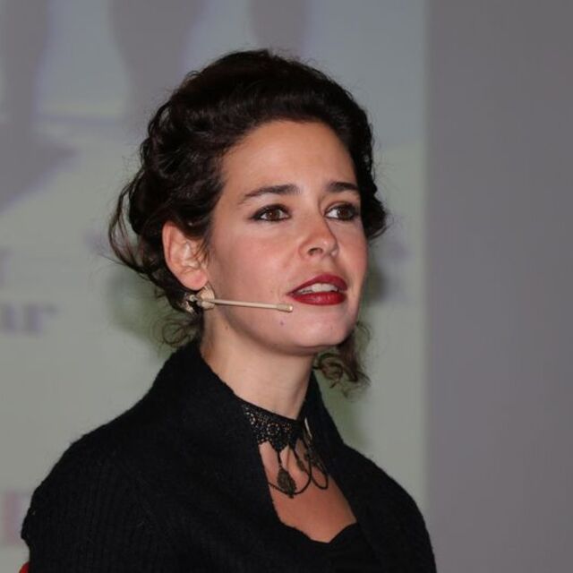 Pelin Batu'dan 'tuhaf' açıklama