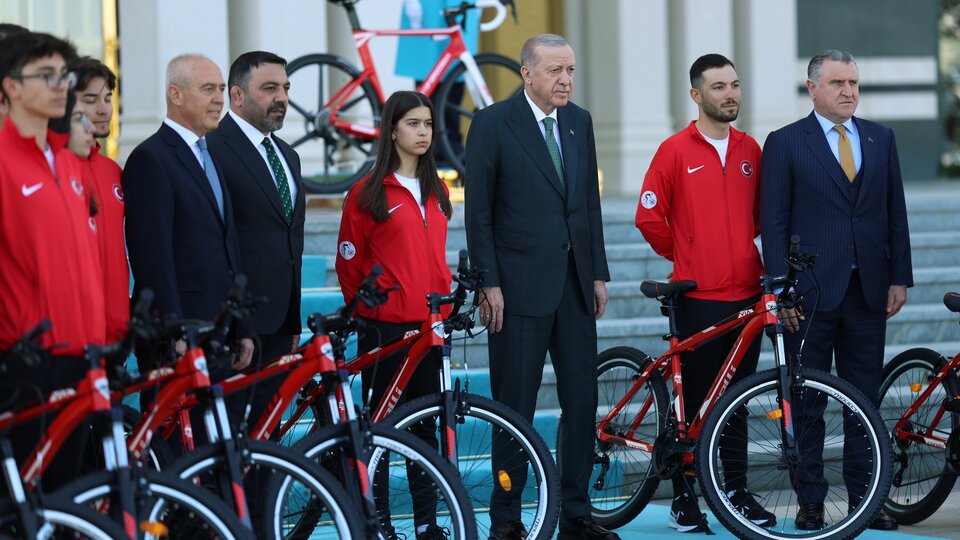 Erdoğan, Türkiye Bisiklet Turu'nun tanıtımına katıldı