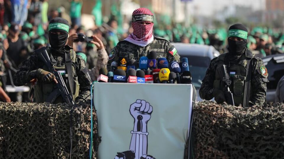 Hamas: İsrailli esirle irtibat kesildi
