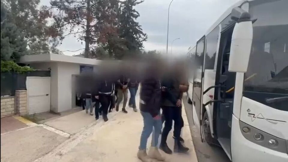 Göçmen kaçakçılığı operasyonu: 14 tutuklama