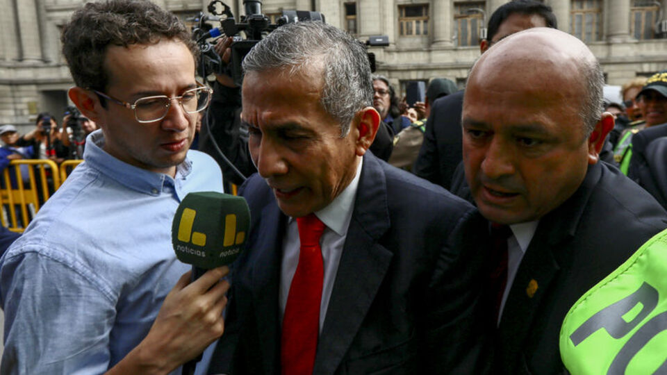 Eski Peru Devlet Başkanı Humala'ya 15 yıl hapis cezası