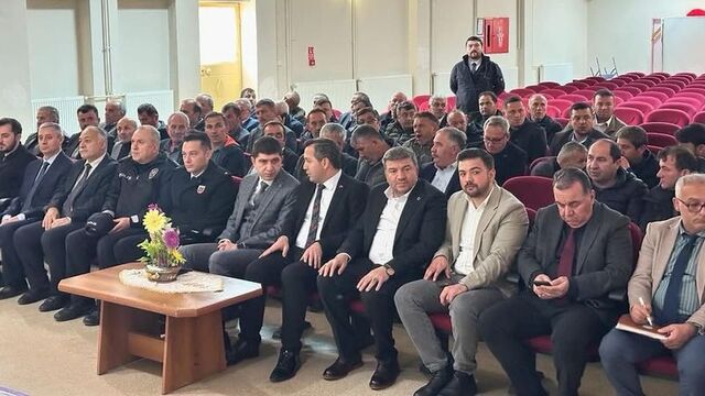 Alaçam'da muhtarlar toplantısı