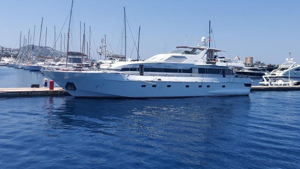 Uluslararası uyuşturucu kaçakçılarına ceza yağdı!