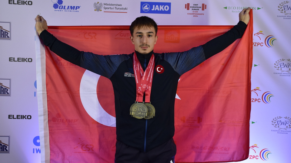 Yusuf Fehmi Genç altın madalyayı rekorla aldı!