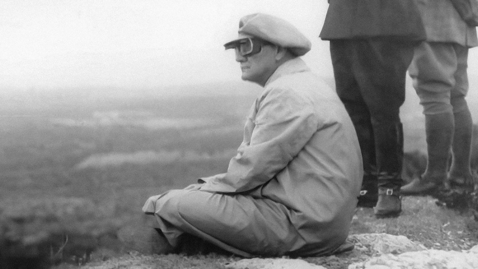 Karanlıkta Akan Bir Yıldız: Mustafa Kemal Atatürk