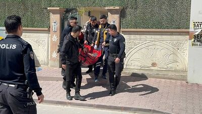 Eşini defalarca bıçakladı! 4 yaşında dehşetin tanığı oldu!