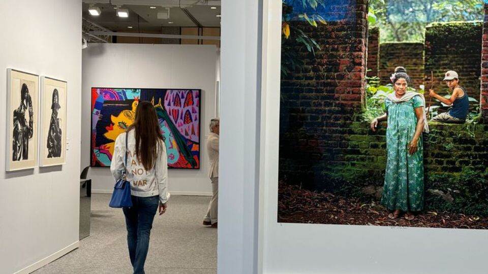 CI Bloom kapılarını açtı