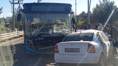 Belediye otobüsüyle çarpıştı! Can kaybı var