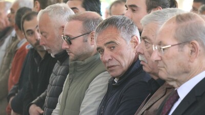 Ersun Yanal'ın çifte acısı!