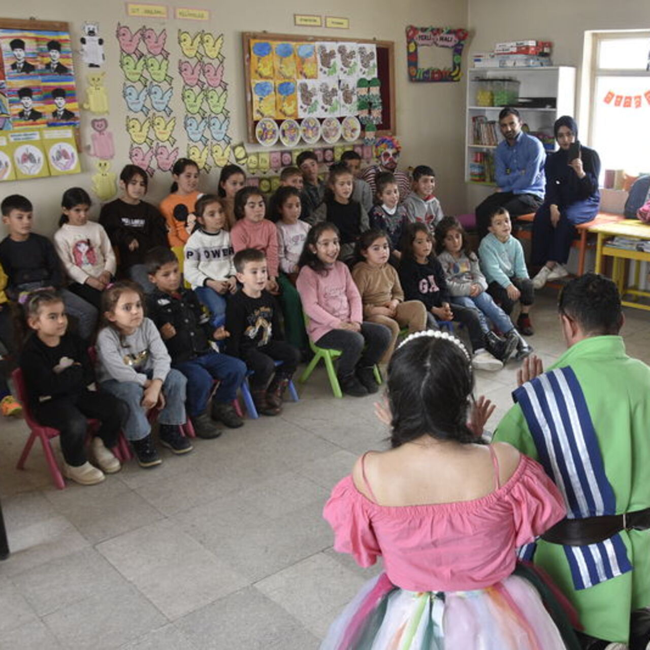 Çocuklar ilk kez tiyatro ile tanıştı