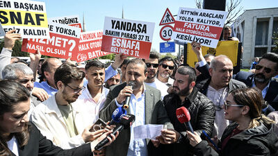 Özel halk otobüsü sahiplerinden İBB önünde eylem